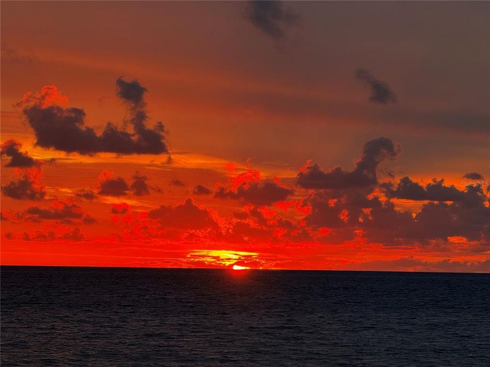 For Sale: $2,600,000 (3 beds, 3 baths, 3015 Square Feet)