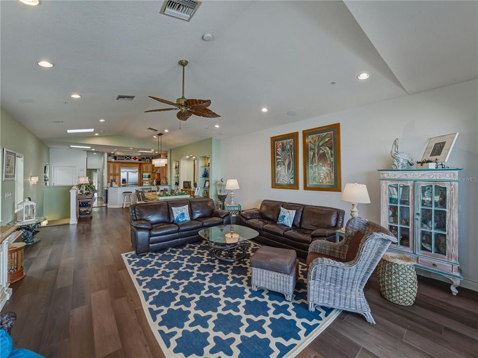 For Sale: $2,600,000 (3 beds, 3 baths, 3015 Square Feet)