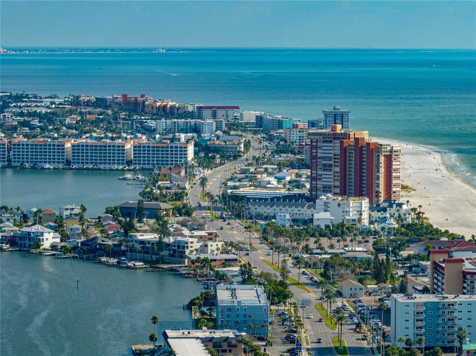 For Sale: $2,600,000 (3 beds, 3 baths, 3015 Square Feet)