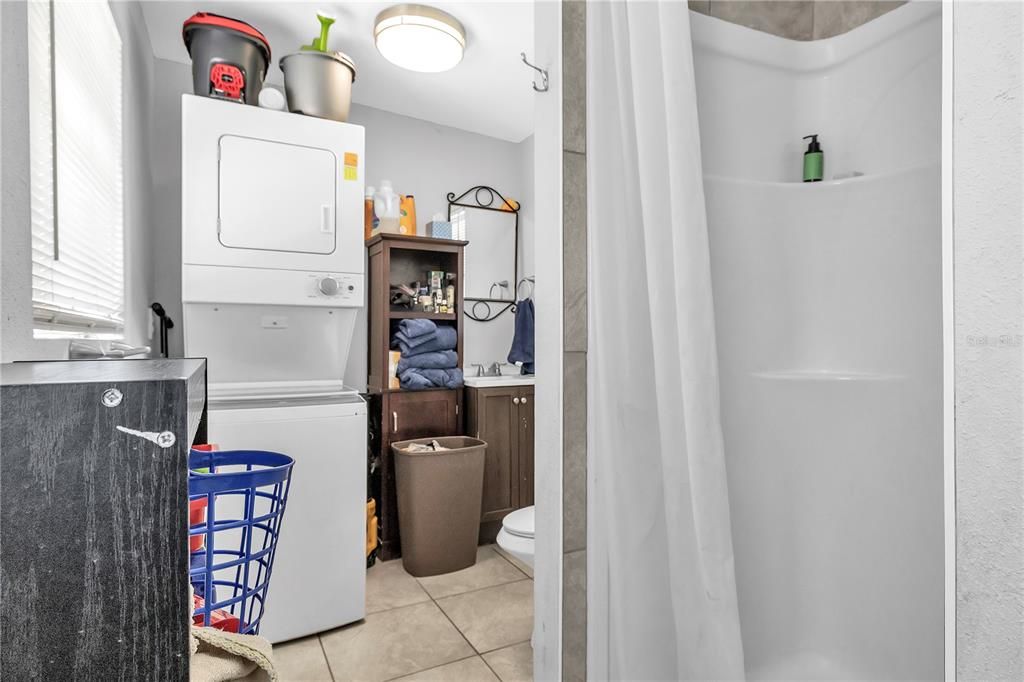 For Sale: $174,000 (2 beds, 2 baths, 832 Square Feet)