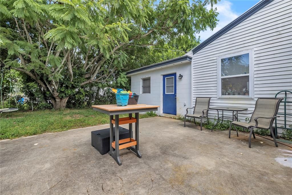 For Sale: $174,000 (2 beds, 2 baths, 832 Square Feet)