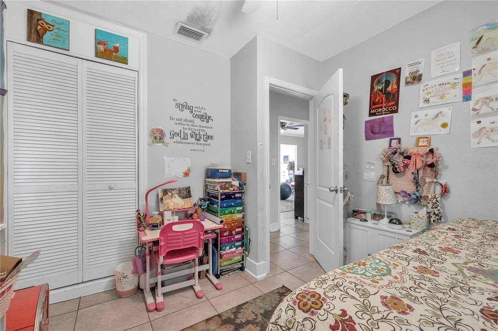 For Sale: $174,000 (2 beds, 2 baths, 832 Square Feet)