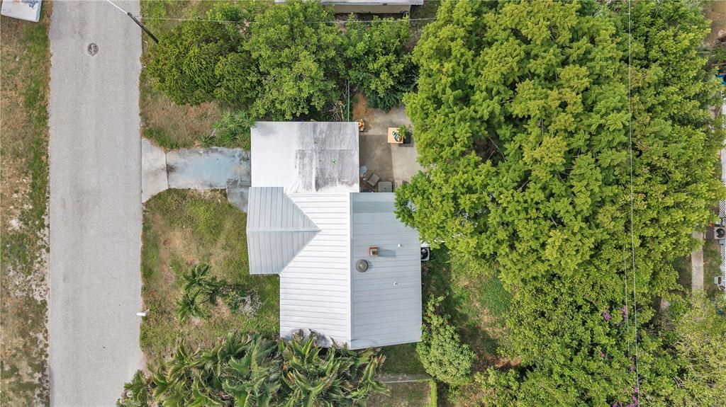 For Sale: $174,000 (2 beds, 2 baths, 832 Square Feet)