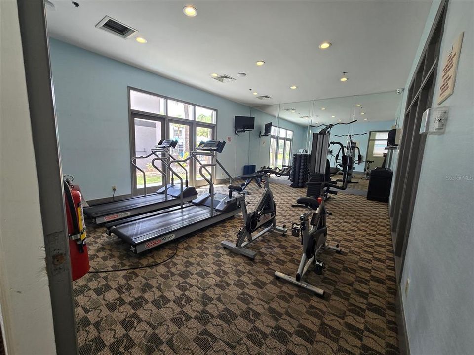 For Sale: $139,900 (1 beds, 1 baths, 524 Square Feet)