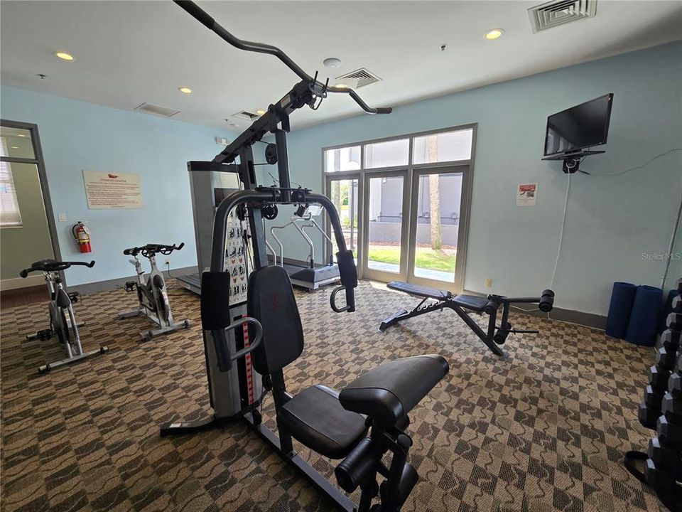 For Sale: $139,900 (1 beds, 1 baths, 524 Square Feet)