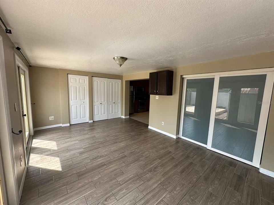 For Rent: $1,899 (2 beds, 2 baths, 1000 Square Feet)
