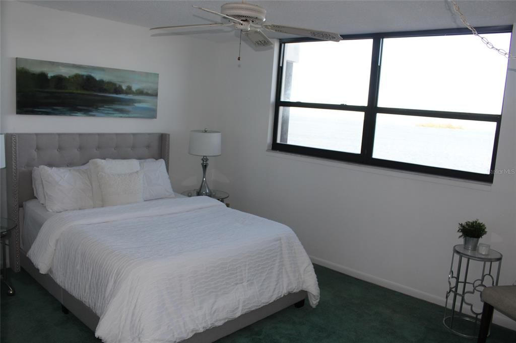 На продажу: $365,000 (2 спален, 2 ванн, 1180 Квадратных фут)