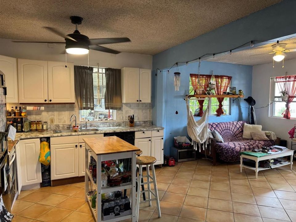 For Sale: $579,000 (4 beds, 2 baths, 1800 Square Feet)