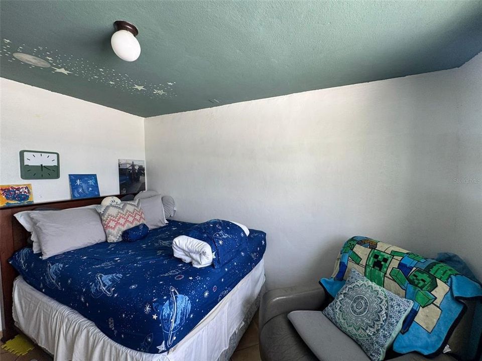 For Sale: $579,000 (4 beds, 2 baths, 1800 Square Feet)