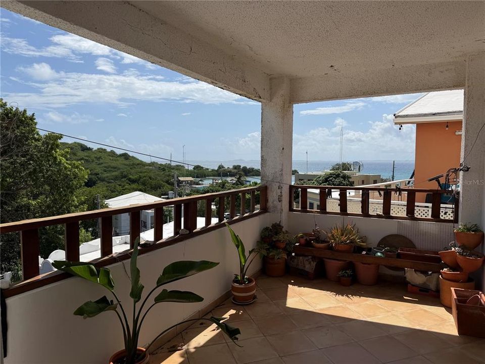 For Sale: $579,000 (4 beds, 2 baths, 1800 Square Feet)