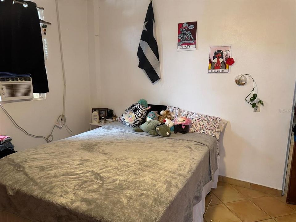 For Sale: $579,000 (4 beds, 2 baths, 1800 Square Feet)