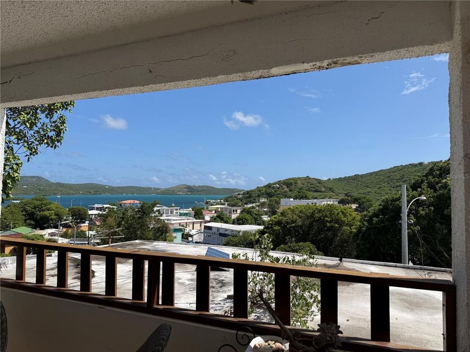 For Sale: $579,000 (4 beds, 2 baths, 1800 Square Feet)