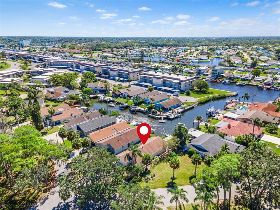 For Sale: $389,900 (2 beds, 2 baths, 1527 Square Feet)