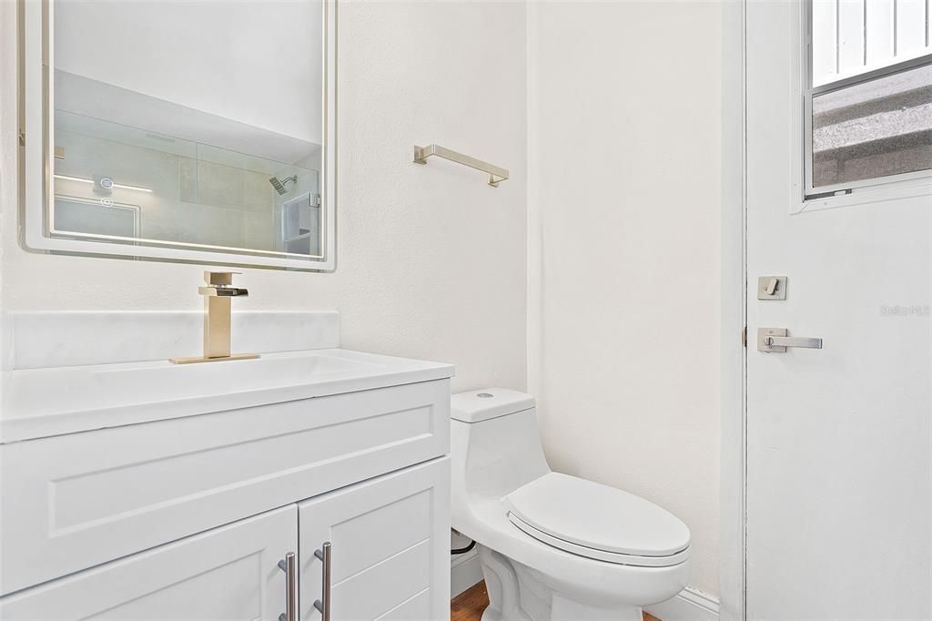 For Sale: $389,900 (2 beds, 2 baths, 1527 Square Feet)