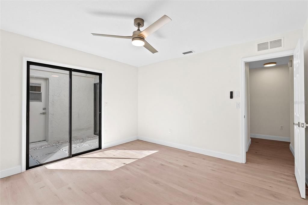 For Sale: $389,900 (2 beds, 2 baths, 1527 Square Feet)