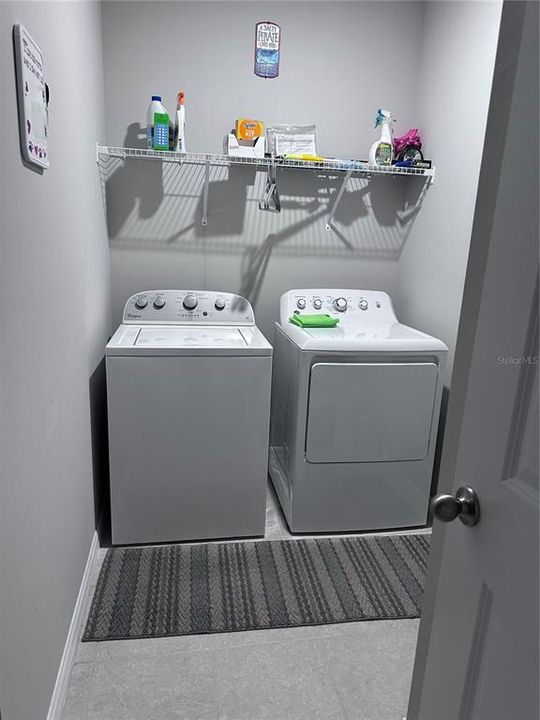 На продажу: $247,850 (3 спален, 2 ванн, 1268 Квадратных фут)