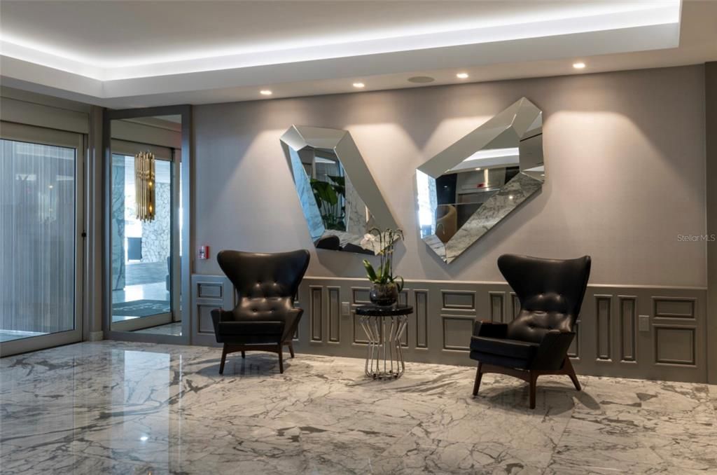 For Sale: $698,700 (1 beds, 1 baths, 1027 Square Feet)