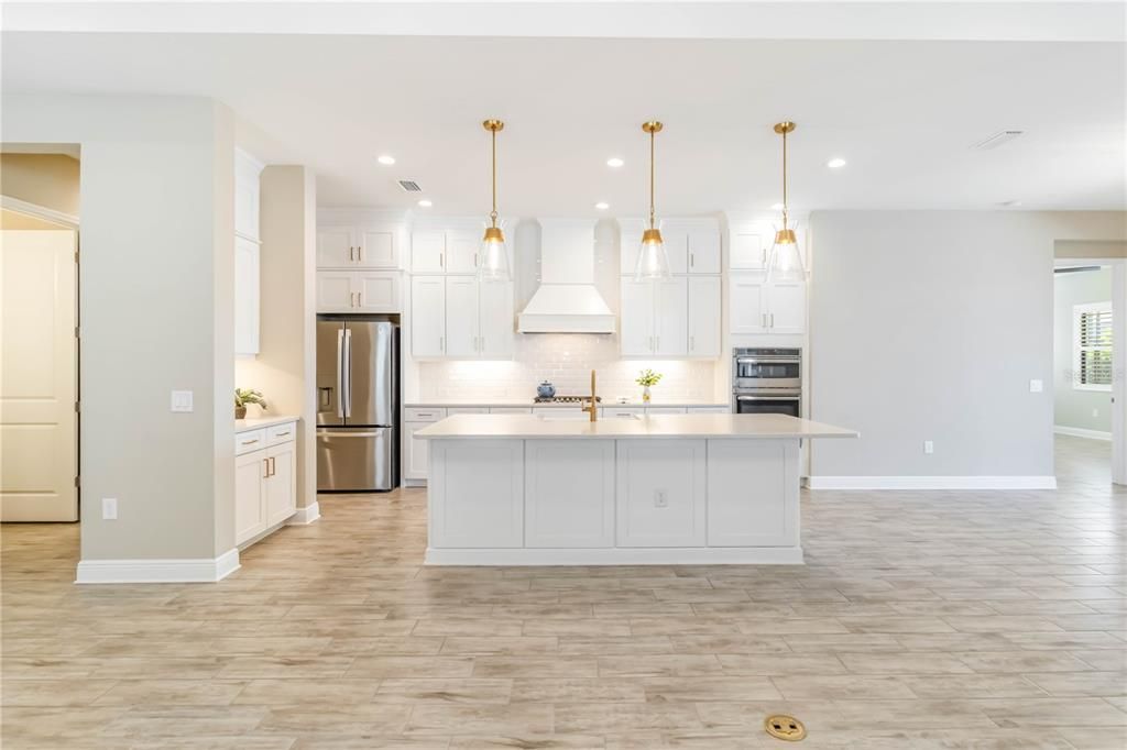 На продажу: $794,000 (3 спален, 2 ванн, 2427 Квадратных фут)