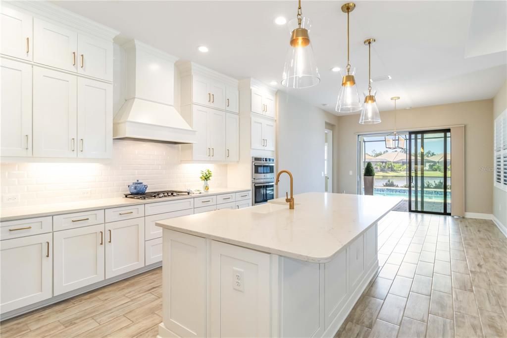 На продажу: $794,000 (3 спален, 2 ванн, 2427 Квадратных фут)