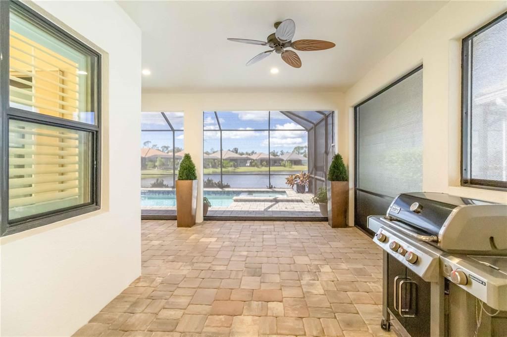 На продажу: $794,000 (3 спален, 2 ванн, 2427 Квадратных фут)