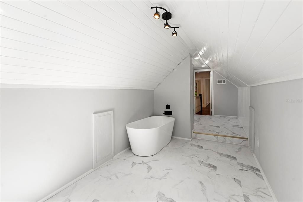 En Venta: $520,000 (3 camas, 2 baños, 1706 Pies cuadrados)