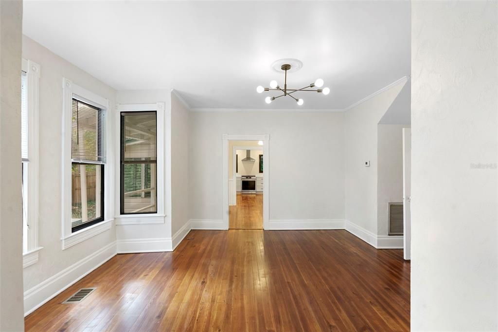 En Venta: $520,000 (3 camas, 2 baños, 1706 Pies cuadrados)