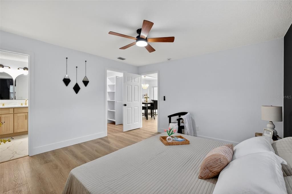 Active With Contract: $540,000 (4 beds, 2 baths, 1916 Square Feet)