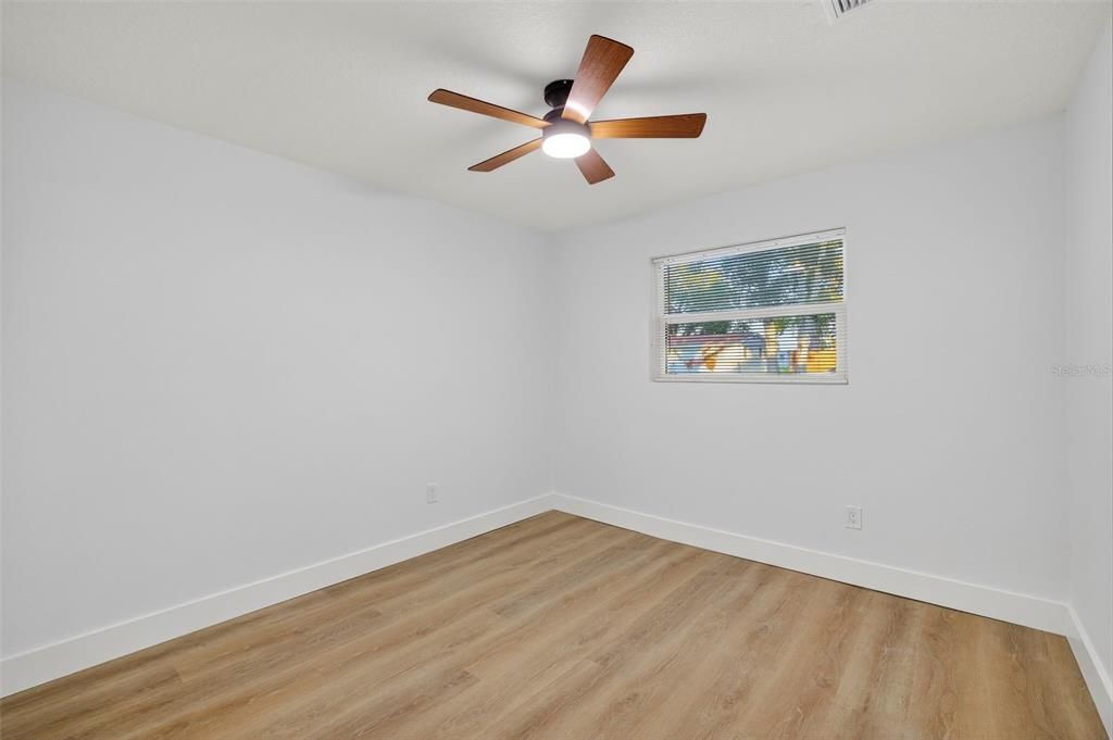 Active With Contract: $540,000 (4 beds, 2 baths, 1916 Square Feet)