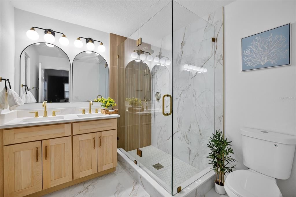 Active With Contract: $540,000 (4 beds, 2 baths, 1916 Square Feet)