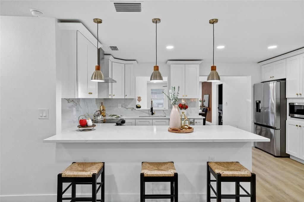 Active With Contract: $540,000 (4 beds, 2 baths, 1916 Square Feet)