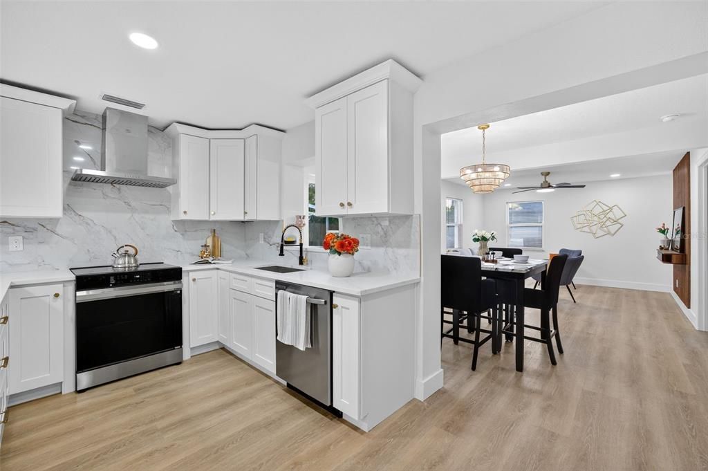 Active With Contract: $540,000 (4 beds, 2 baths, 1916 Square Feet)