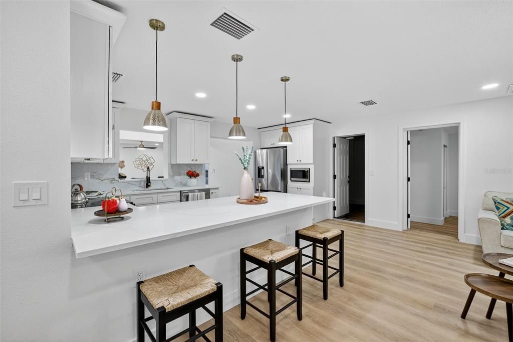 Active With Contract: $540,000 (4 beds, 2 baths, 1916 Square Feet)