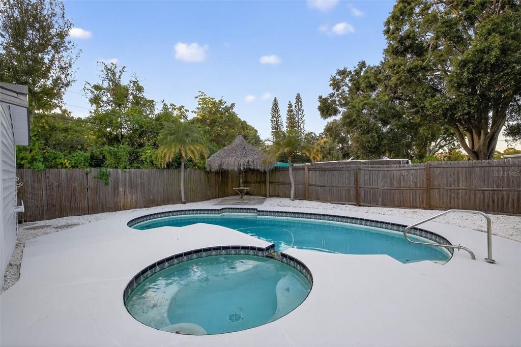 Active With Contract: $540,000 (4 beds, 2 baths, 1916 Square Feet)