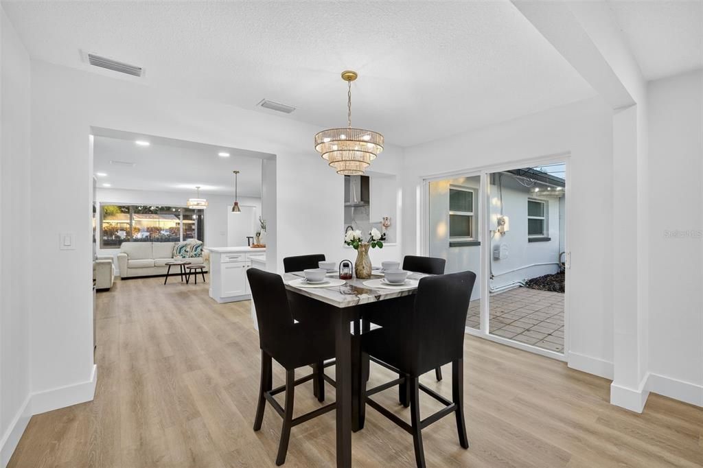 Active With Contract: $540,000 (4 beds, 2 baths, 1916 Square Feet)