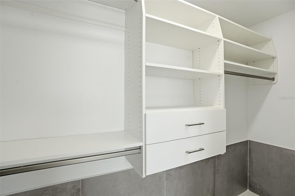 For Sale: $680,000 (4 beds, 3 baths, 3286 Square Feet)