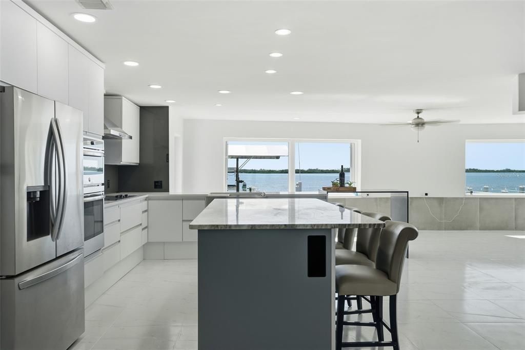 For Sale: $680,000 (4 beds, 3 baths, 3286 Square Feet)