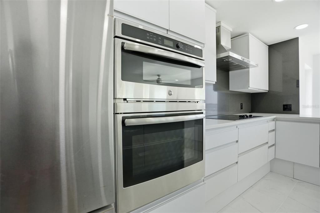 For Sale: $680,000 (4 beds, 3 baths, 3286 Square Feet)