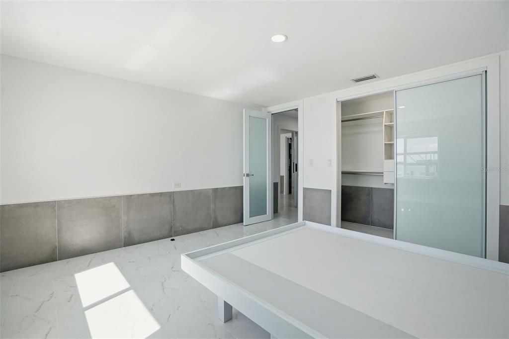 For Sale: $680,000 (4 beds, 3 baths, 3286 Square Feet)