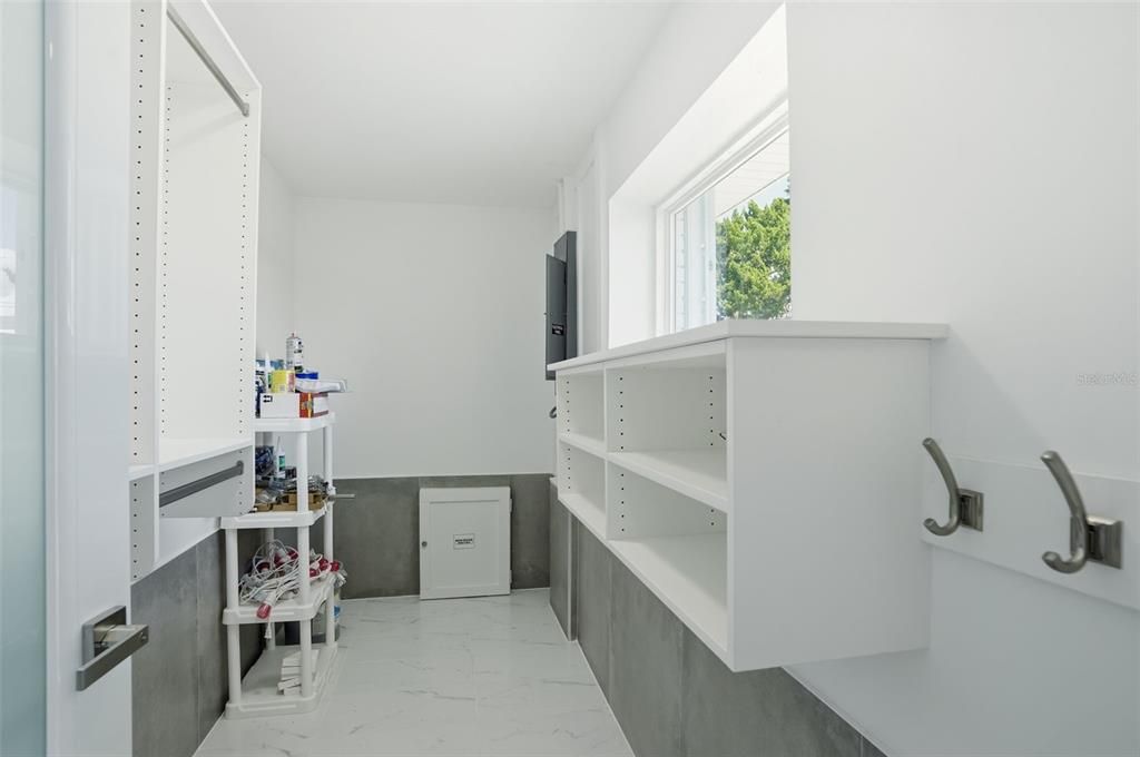 For Sale: $680,000 (4 beds, 3 baths, 3286 Square Feet)