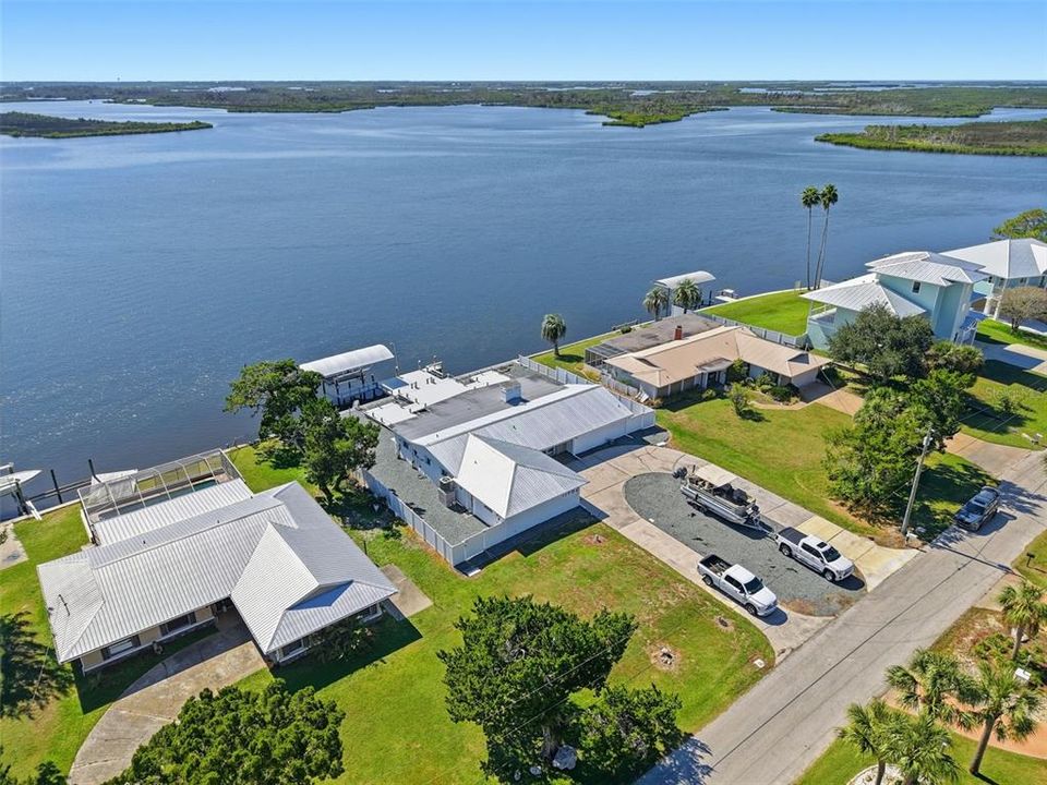 For Sale: $680,000 (4 beds, 3 baths, 3286 Square Feet)