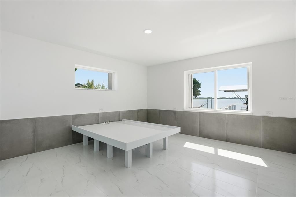 For Sale: $680,000 (4 beds, 3 baths, 3286 Square Feet)