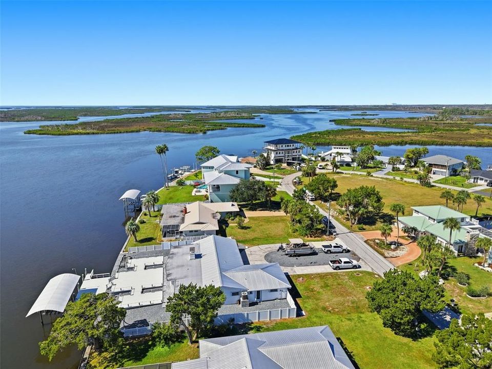 For Sale: $680,000 (4 beds, 3 baths, 3286 Square Feet)