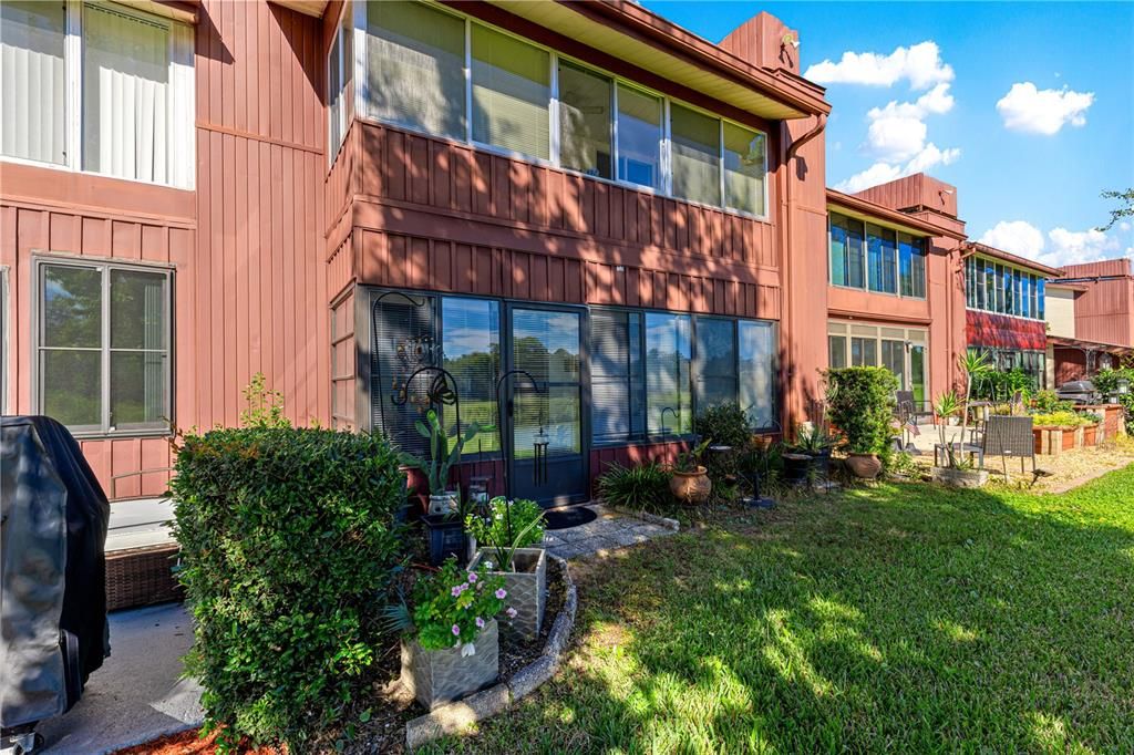 Activo con contrato: $115,000 (2 camas, 1 baños, 784 Pies cuadrados)