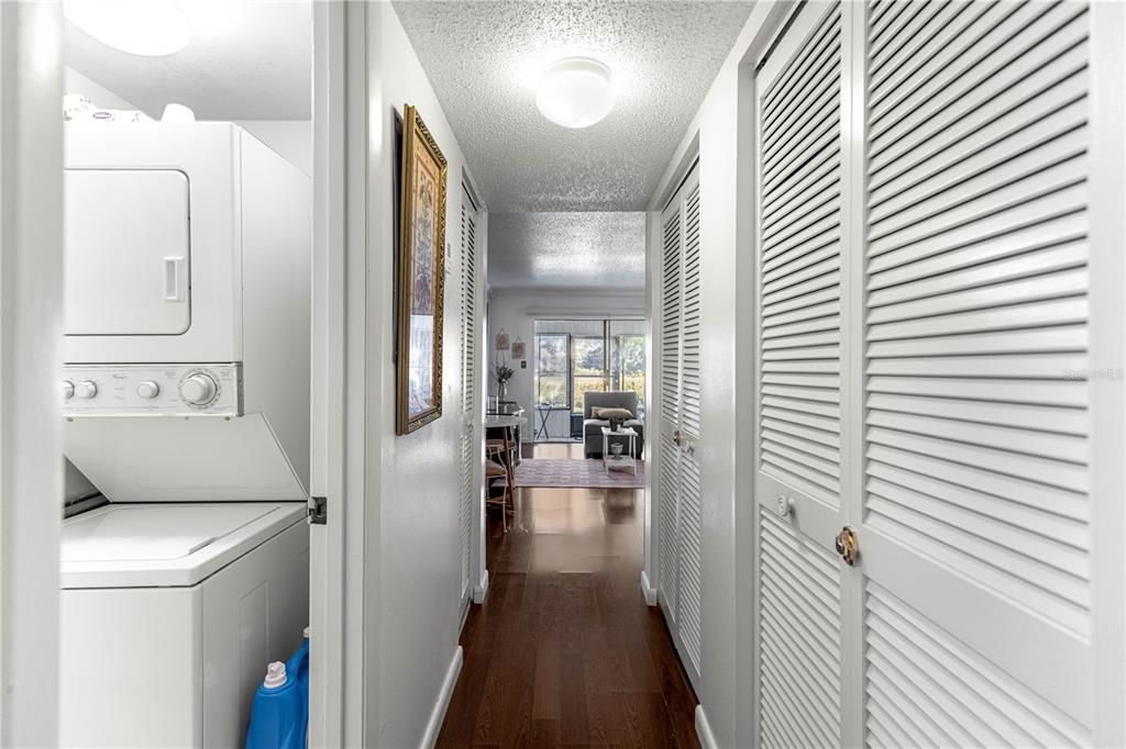 Activo con contrato: $115,000 (2 camas, 1 baños, 784 Pies cuadrados)