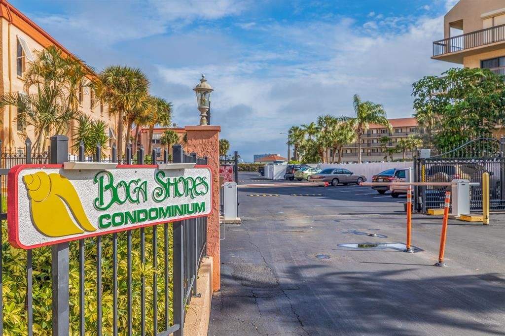 For Sale: $389,000 (3 beds, 2 baths, 1030 Square Feet)