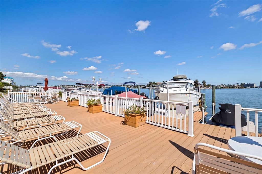 For Sale: $389,000 (3 beds, 2 baths, 1030 Square Feet)