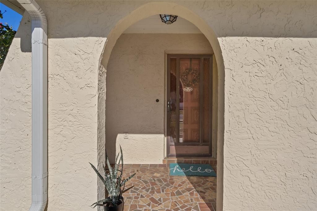 Под контрактом: $290,000 (2 спален, 2 ванн, 1603 Квадратных фут)