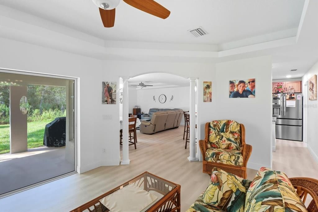 待售: $799,900 (3 贝兹, 2 浴室, 2065 平方英尺)