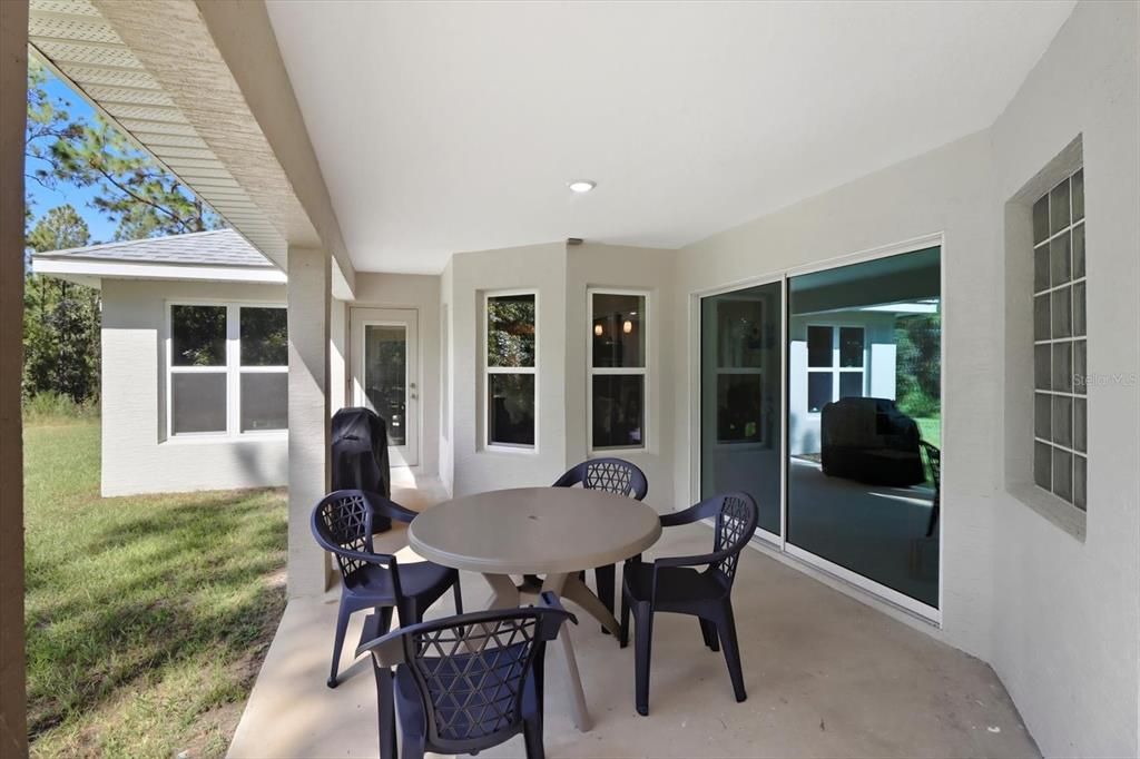 待售: $799,900 (3 贝兹, 2 浴室, 2065 平方英尺)