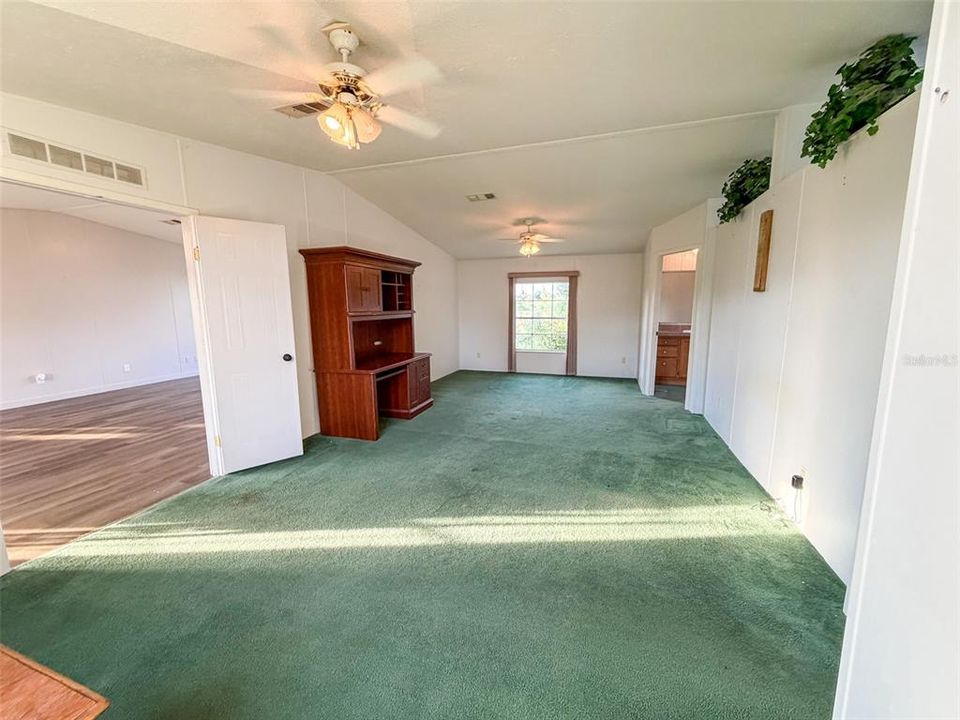 For Sale: $515,000 (4 beds, 4 baths, 2156 Square Feet)